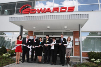Edwards eröffnet den ersten größeren Fertigungsstandort in Kontinentaleuropa