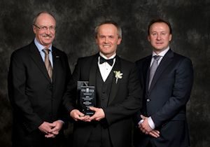 Weir Canada Receives the Alberta 2013 CISC Award