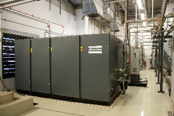 Papierhersteller spart mit neuen Kompressoren 100.000 Kilowattstunden im Monat und steigert Verfügbarkeit