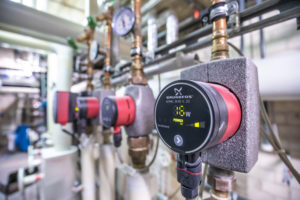 Neue hocheffiziente Pumpen in der Caritas-Klinik Pankow sparen Energie und Kosten