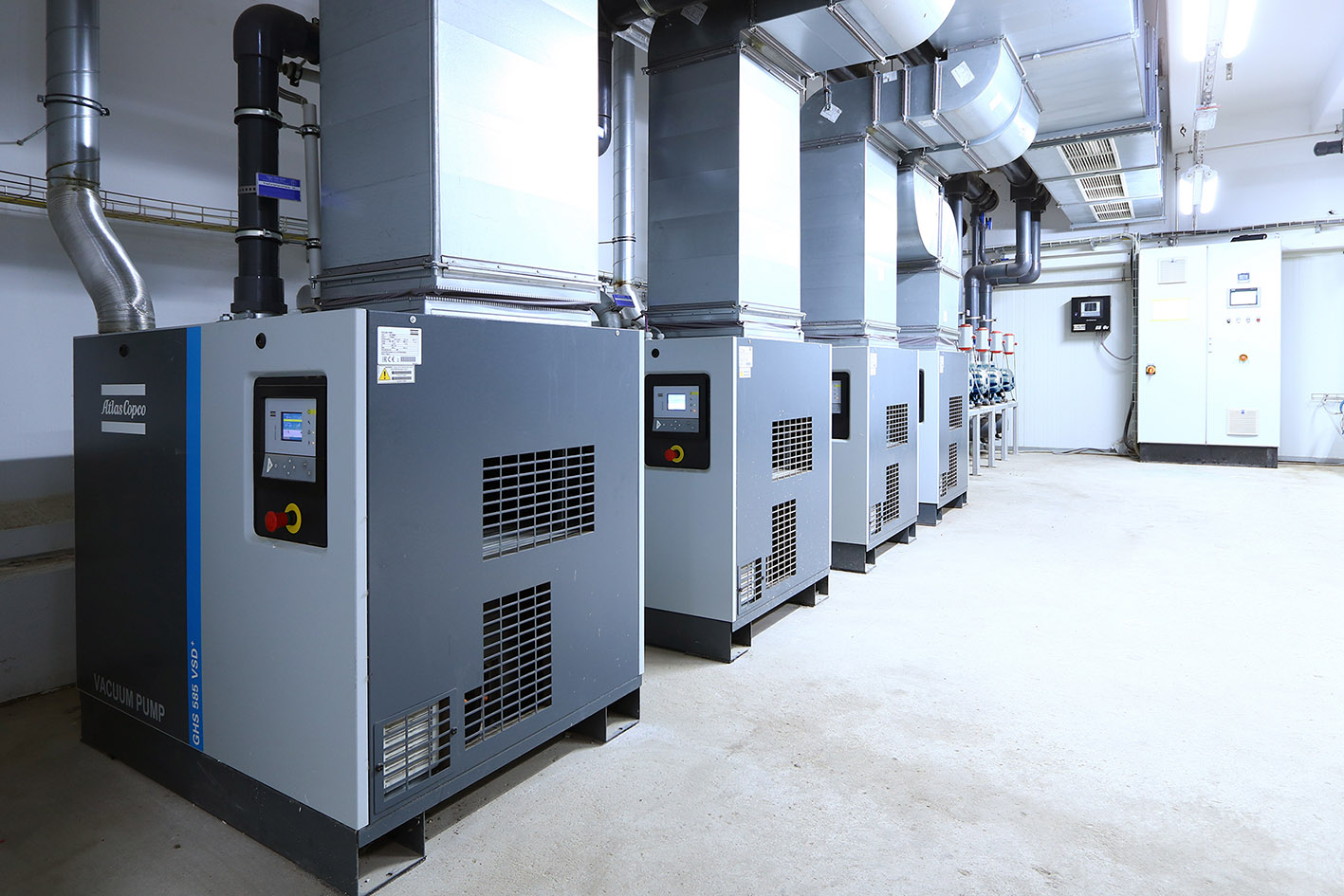 Atlas Copco Central Vacuum Stations Supply Packaging Lines at Tönnies