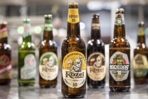 Nachhaltige Produktion dank effizienter Abfülltechnik: Brauerei Velké Popovice investiert in komplette KHS-Linie