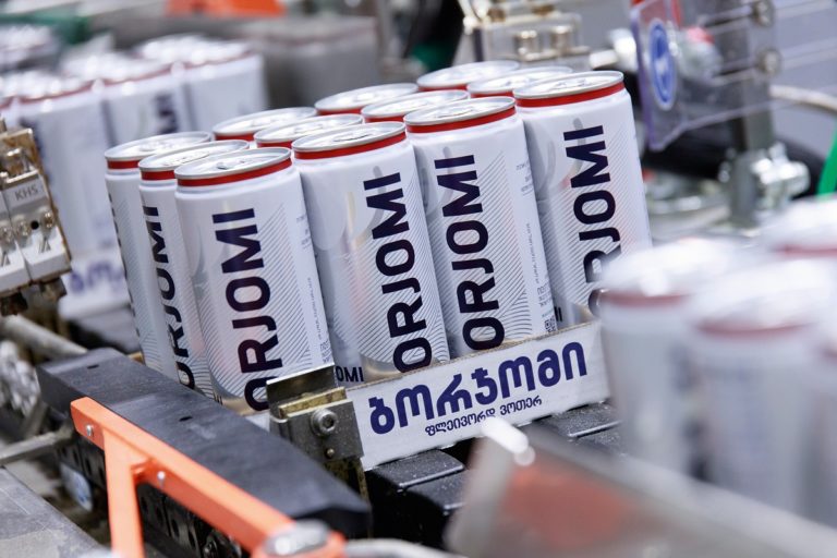 KHS installiert drei Abfüll- und Verpackungslinien bei der georgischen Mineralwassermarke Borjomi