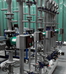 Neue Plug & Pump-Lösung: Wilo präsentiert maßgeschneiderte Fertigverteiler