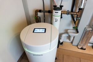 So hat Kalk keine Chance: Nachrüstung mit Modulsystem von Grünbeck hält Trinkwasser sauber