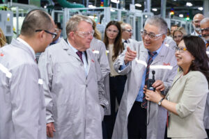 Danfoss Welcomes Danish Foreign Minister to Landmark Factory Visit in Tianjin, China