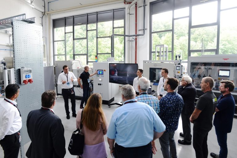 GEMÜ demonstriert Prüfkompetenz für Wasserstoffventile im Rahmen der H2-Roadshow