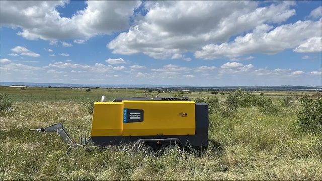 Portable Air Compressor Powers Reliable Water Well Drilling in Rural Spain