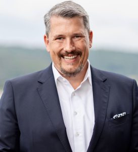 WIKA stärkt internationalen Vertrieb: Sascha Niederhagen übernimmt Region-EMEAI