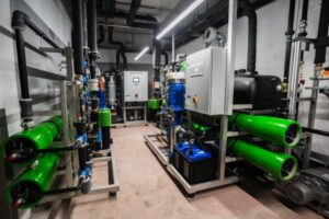 Schlosskellerei Affaltrach bereitet Wasser mit Umkehrosmoseanlagen von Grünbeck auf
