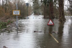 Prepare Construction Sites for Winter Flood Water with the Right Drainage Pumps