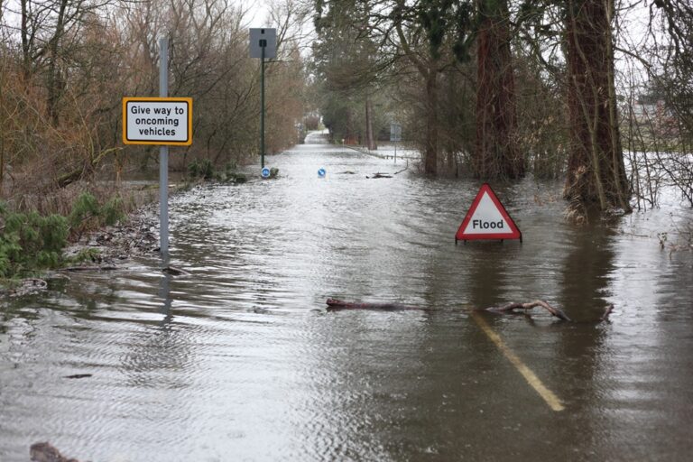 Prepare Construction Sites for Winter Flood Water with the Right Drainage Pumps